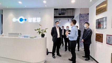 市委常委、副市長唐曉東調研服務外包企業，聚焦科技信息咨詢服務高質量發展